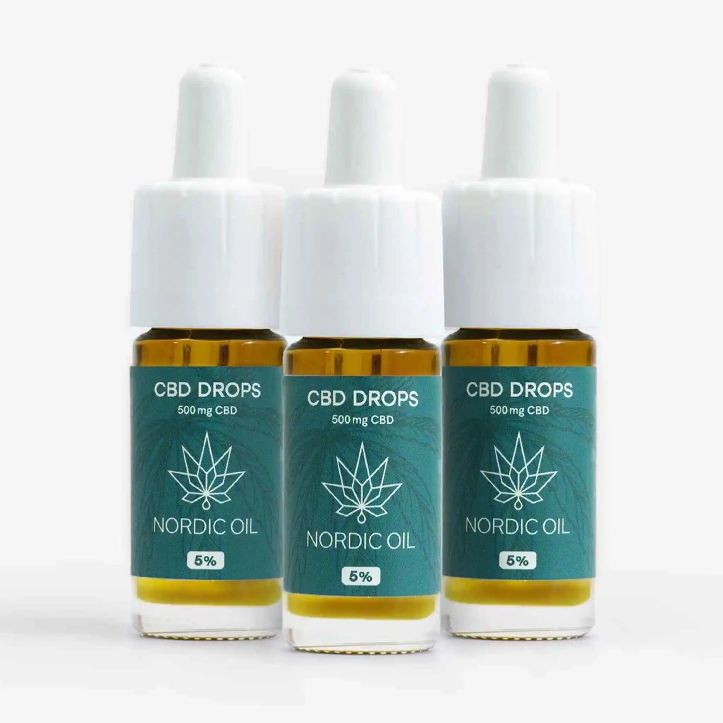 kolme CBD-falsia seisoo vierekkäin.