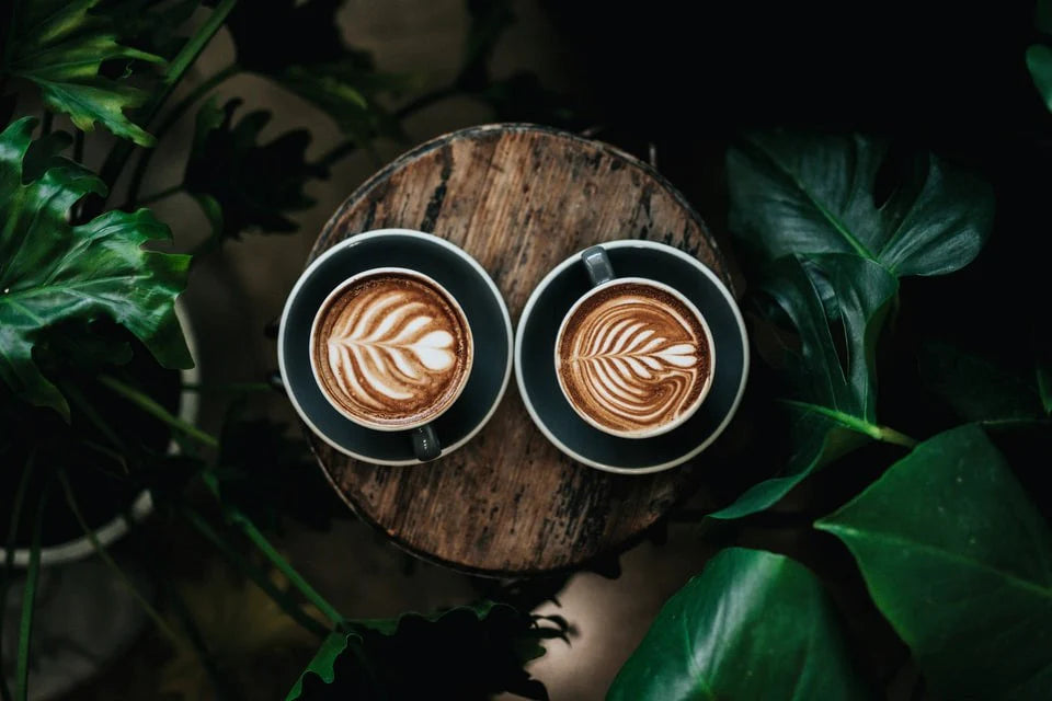 CBD ja kofeiini: mitä tapahtuu, kun ne yhdistetään?